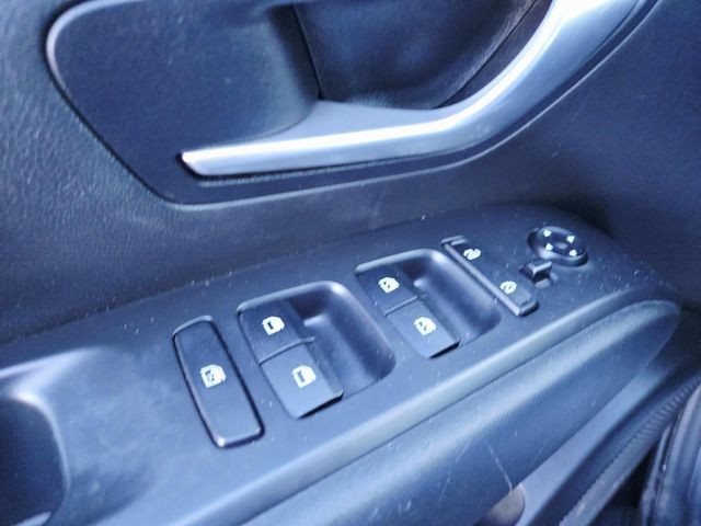 Hyundai Tucson Vehicle Full-screen Gallery Image 32