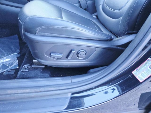 Hyundai Tucson Vehicle Full-screen Gallery Image 33