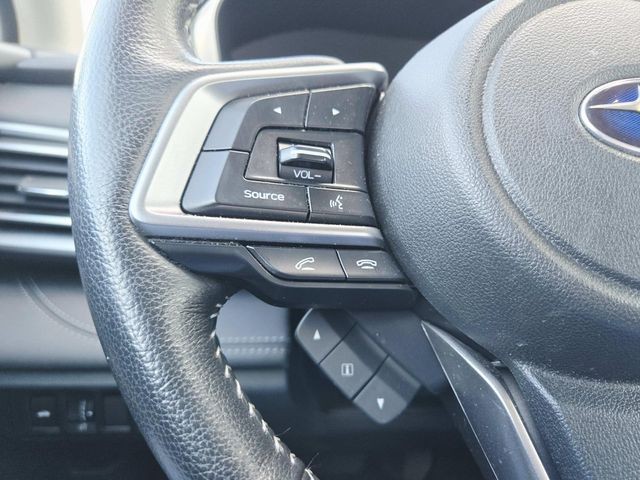 Subaru Legacy Vehicle Full-screen Gallery Image 18