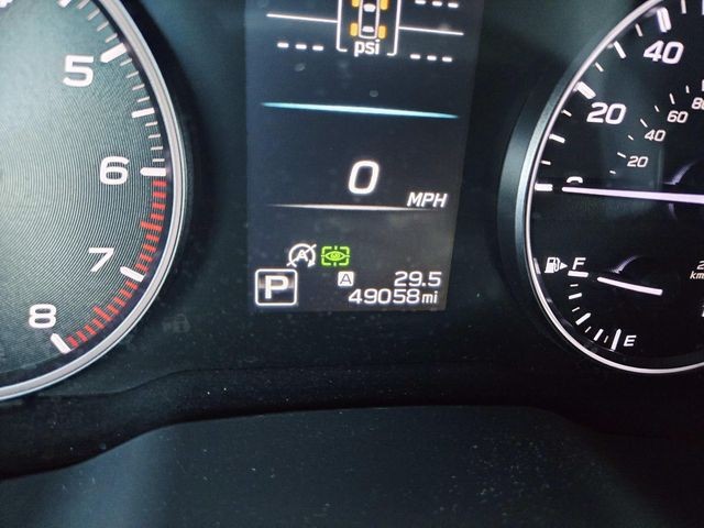 Subaru Legacy Vehicle Full-screen Gallery Image 22