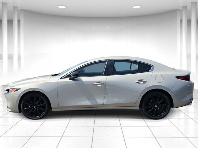 Mazda Mazda3 Vehicle Full-screen Gallery Image 02