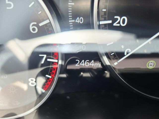 Mazda Mazda3 Vehicle Full-screen Gallery Image 18