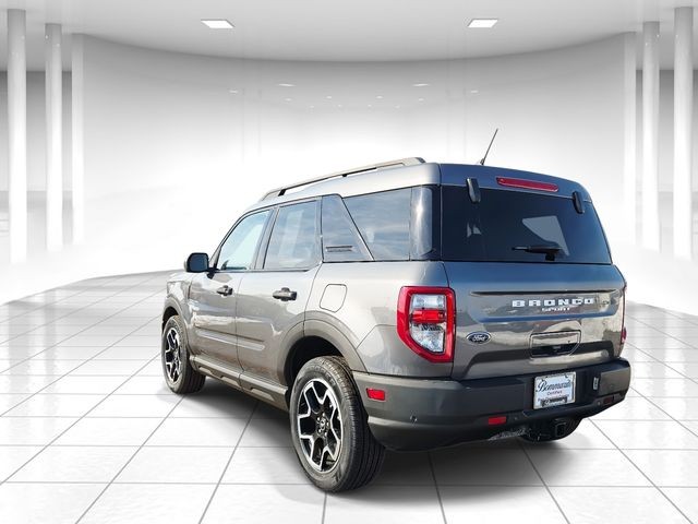 Ford Bronco Sport Vehicle Full-screen Gallery Image 03