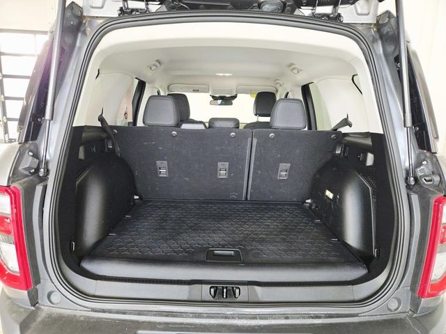 Ford Bronco Sport Vehicle Full-screen Gallery Image 10