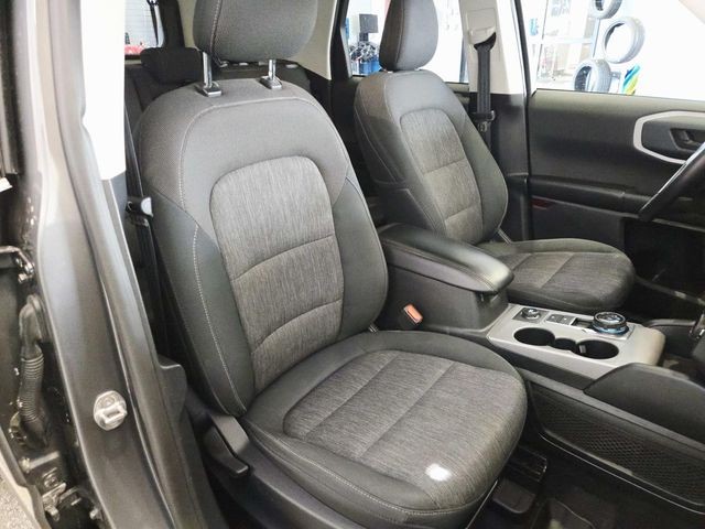 Ford Bronco Sport Vehicle Full-screen Gallery Image 13