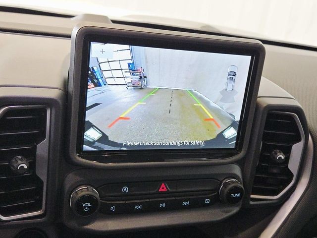 Ford Bronco Sport Vehicle Full-screen Gallery Image 23