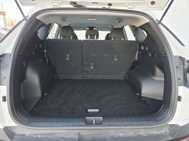 Hyundai Tucson Vehicle Full-screen Gallery Image 10