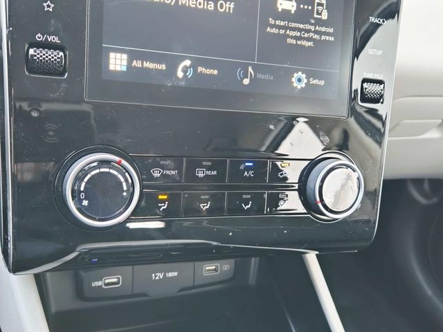 Hyundai Tucson Vehicle Full-screen Gallery Image 23