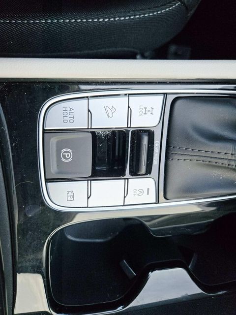 Hyundai Tucson Vehicle Full-screen Gallery Image 26