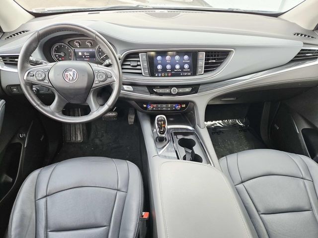 Buick Enclave Vehicle Full-screen Gallery Image 07