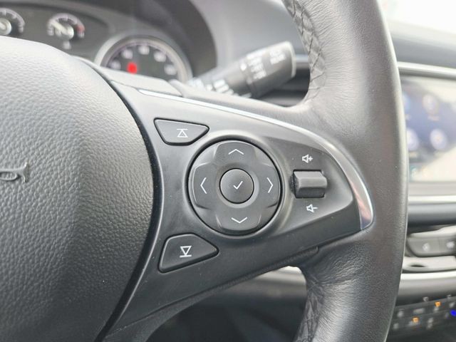 Buick Enclave Vehicle Full-screen Gallery Image 20