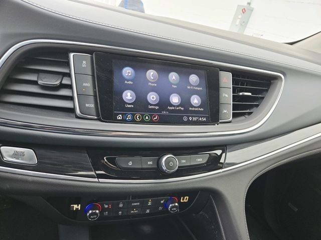 Buick Enclave Vehicle Full-screen Gallery Image 23
