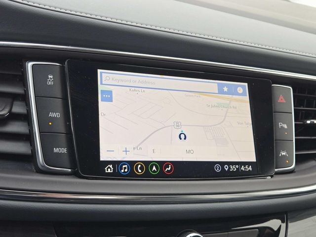 Buick Enclave Vehicle Full-screen Gallery Image 25