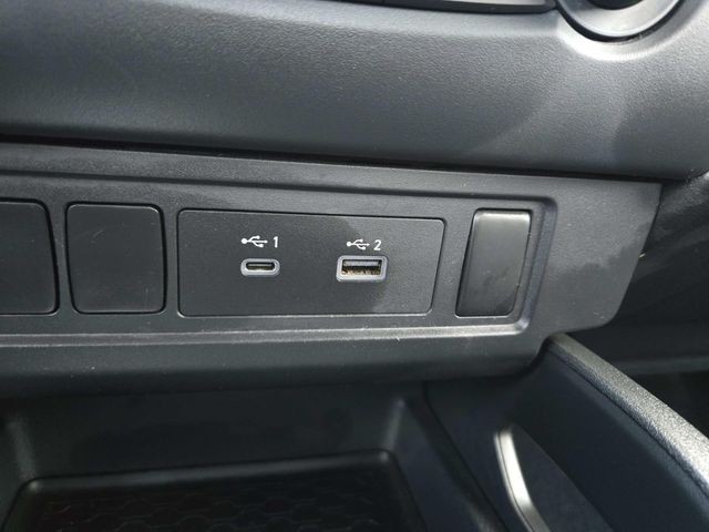 Nissan Frontier Vehicle Full-screen Gallery Image 25