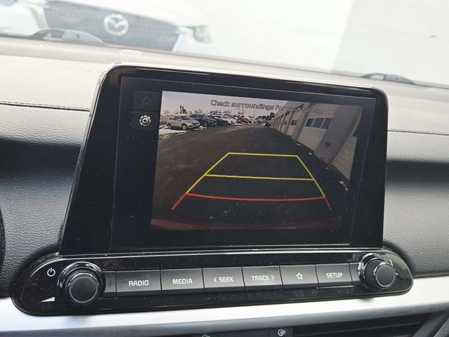 Kia Forte Vehicle Full-screen Gallery Image 21