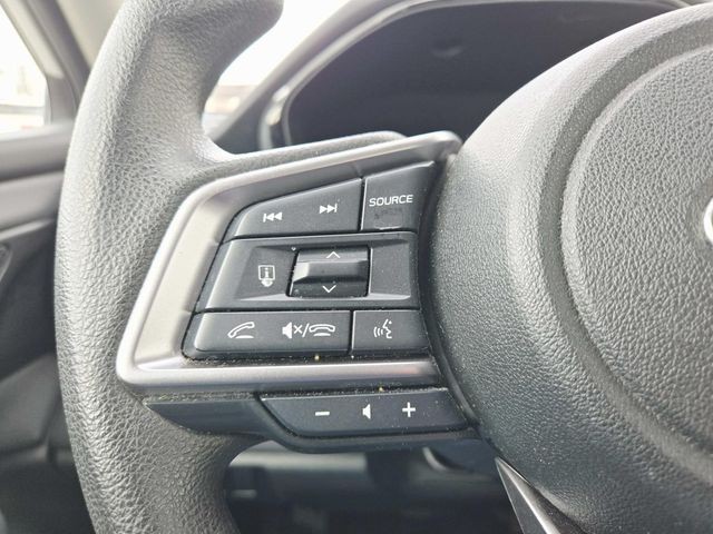 Subaru Legacy Vehicle Full-screen Gallery Image 16