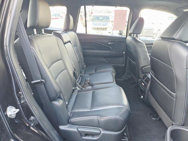 Honda Passport Vehicle Full-screen Gallery Image 12