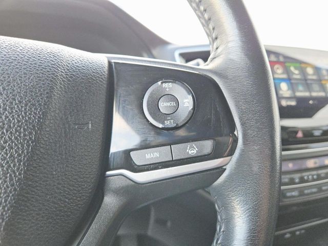 Honda Passport Vehicle Full-screen Gallery Image 19