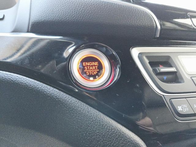 Honda Passport Vehicle Full-screen Gallery Image 30