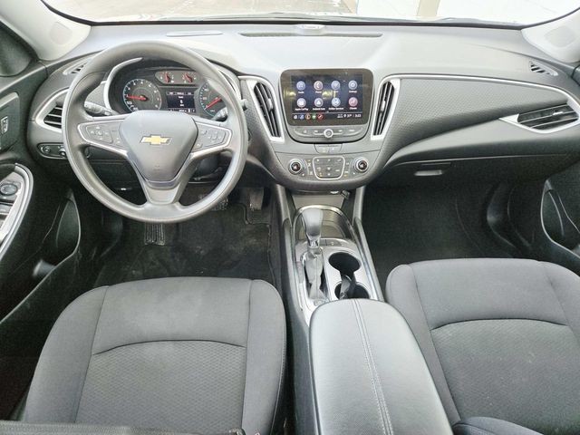 Chevrolet Malibu Vehicle Full-screen Gallery Image 06