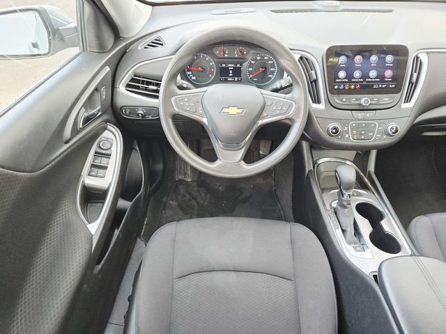 Chevrolet Malibu Vehicle Full-screen Gallery Image 07