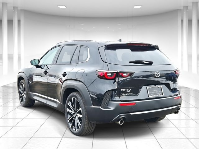 Mazda CX-50 Vehicle Full-screen Gallery Image 03