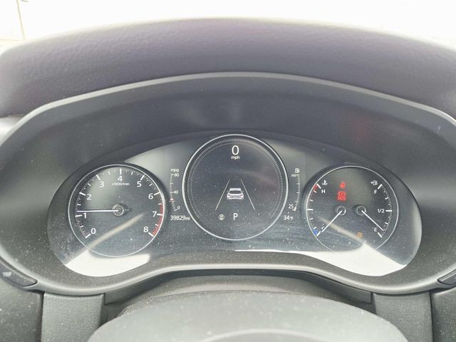 Mazda CX-50 Vehicle Full-screen Gallery Image 08