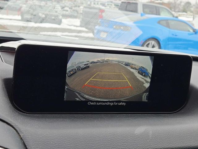 Mazda CX-50 Vehicle Full-screen Gallery Image 11