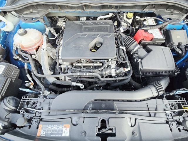 Ford Escape Vehicle Full-screen Gallery Image 15