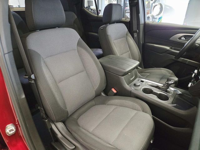 Chevrolet Traverse Vehicle Full-screen Gallery Image 14