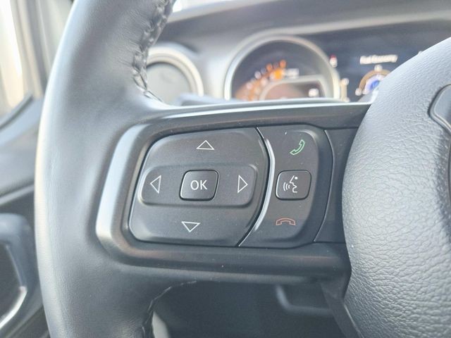 Jeep Wrangler Vehicle Full-screen Gallery Image 19