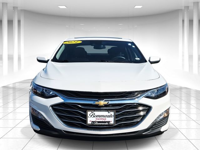 Chevrolet Malibu Vehicle Full-screen Gallery Image 05