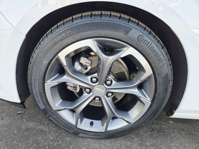 Chevrolet Malibu Vehicle Full-screen Gallery Image 15