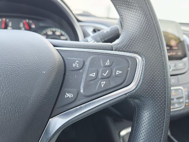 Chevrolet Malibu Vehicle Full-screen Gallery Image 18