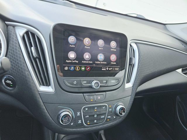 Chevrolet Malibu Vehicle Full-screen Gallery Image 21