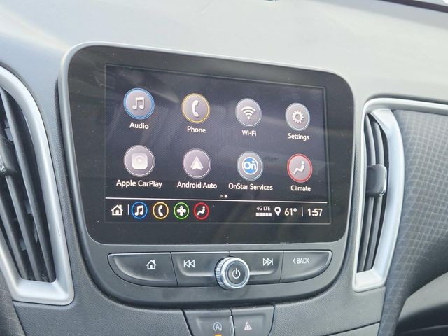 Chevrolet Malibu Vehicle Full-screen Gallery Image 22