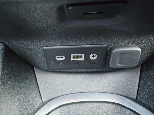 Chevrolet Malibu Vehicle Full-screen Gallery Image 27