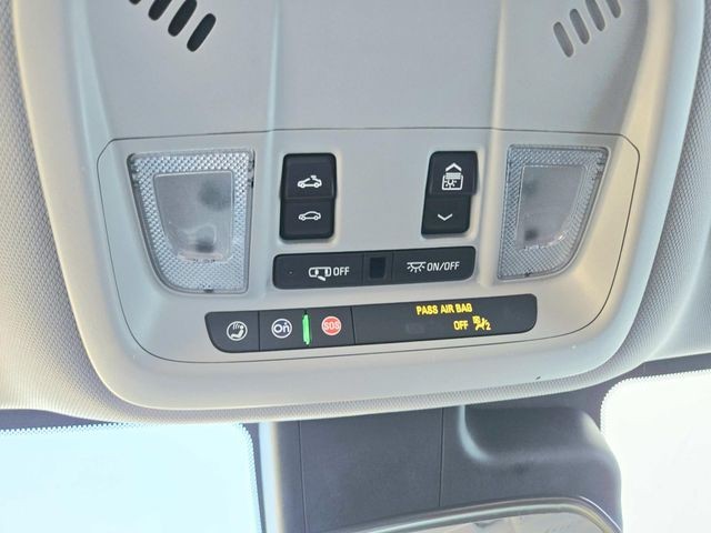 Chevrolet Malibu Vehicle Full-screen Gallery Image 29