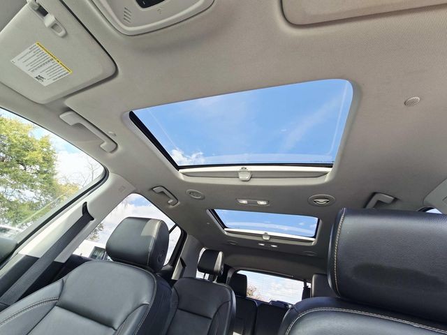 Chevrolet Traverse Vehicle Full-screen Gallery Image 08