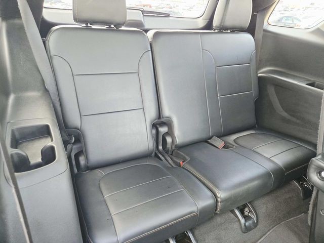 Chevrolet Traverse Vehicle Full-screen Gallery Image 16