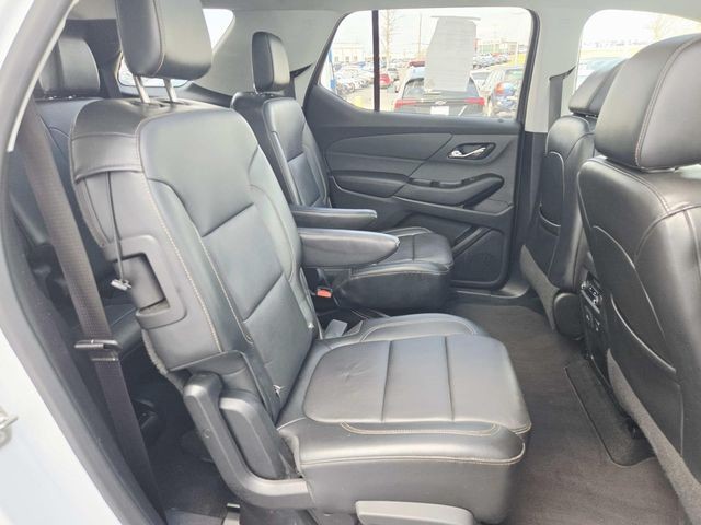 Chevrolet Traverse Vehicle Full-screen Gallery Image 17