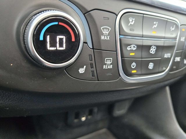 Chevrolet Traverse Vehicle Full-screen Gallery Image 31