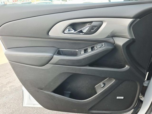 Chevrolet Traverse Vehicle Full-screen Gallery Image 37