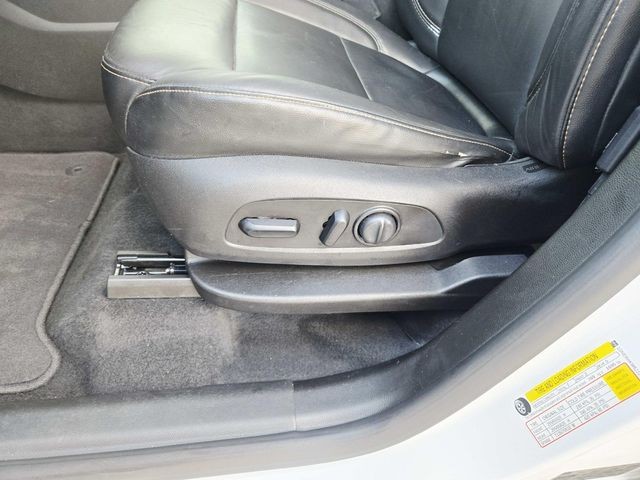 Chevrolet Traverse Vehicle Full-screen Gallery Image 41