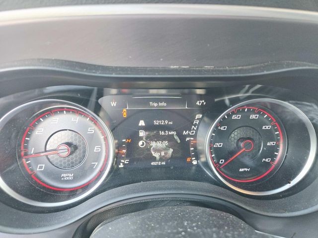 Dodge Charger Vehicle Full-screen Gallery Image 07