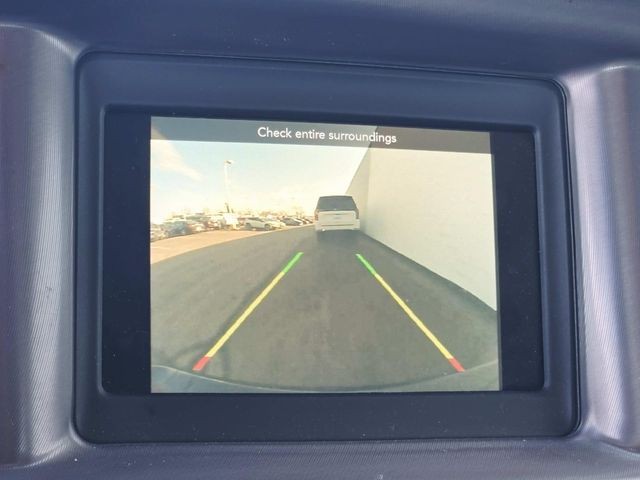 Dodge Charger Vehicle Full-screen Gallery Image 09