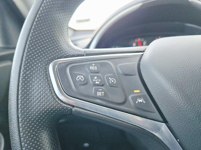 Chevrolet Malibu Vehicle Full-screen Gallery Image 16