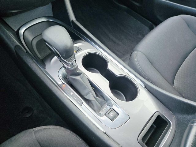 Chevrolet Malibu Vehicle Full-screen Gallery Image 25