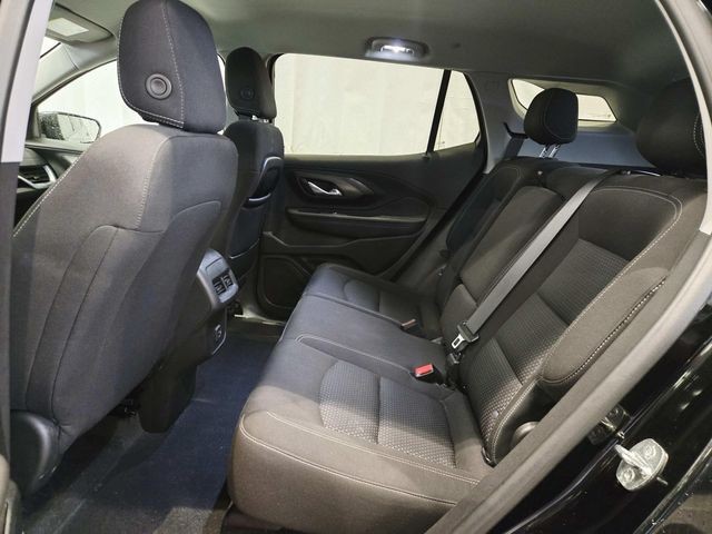 GMC Terrain Vehicle Full-screen Gallery Image 09