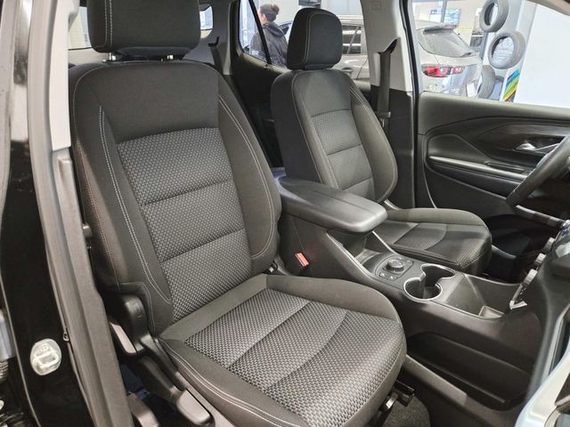 GMC Terrain Vehicle Full-screen Gallery Image 12